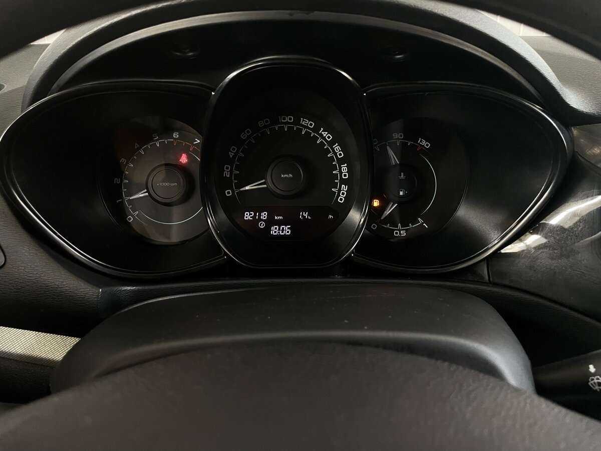 Lada (ВАЗ) Vesta, 2017 - Фото №10