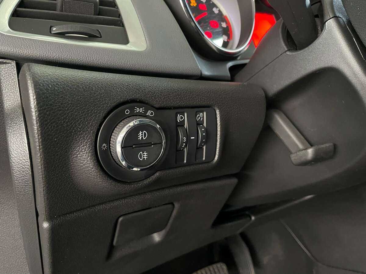Opel Astra, 2014 - Фото №13