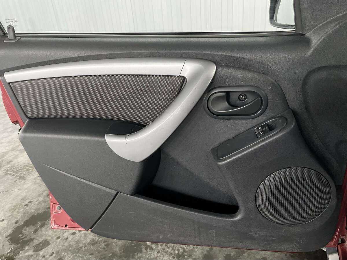 Renault Duster, 2012 - Фото №16