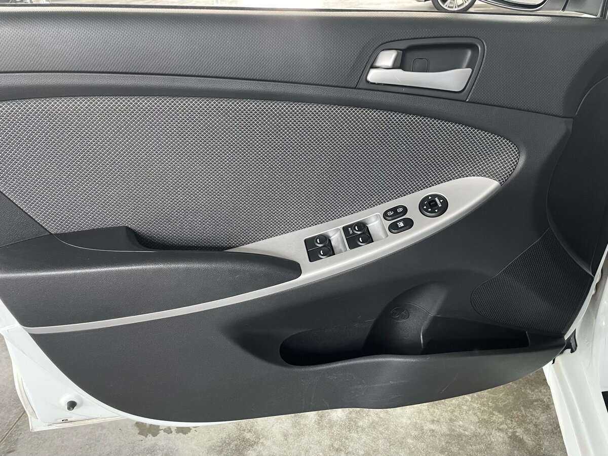 Hyundai Solaris, 2013 - Фото №16