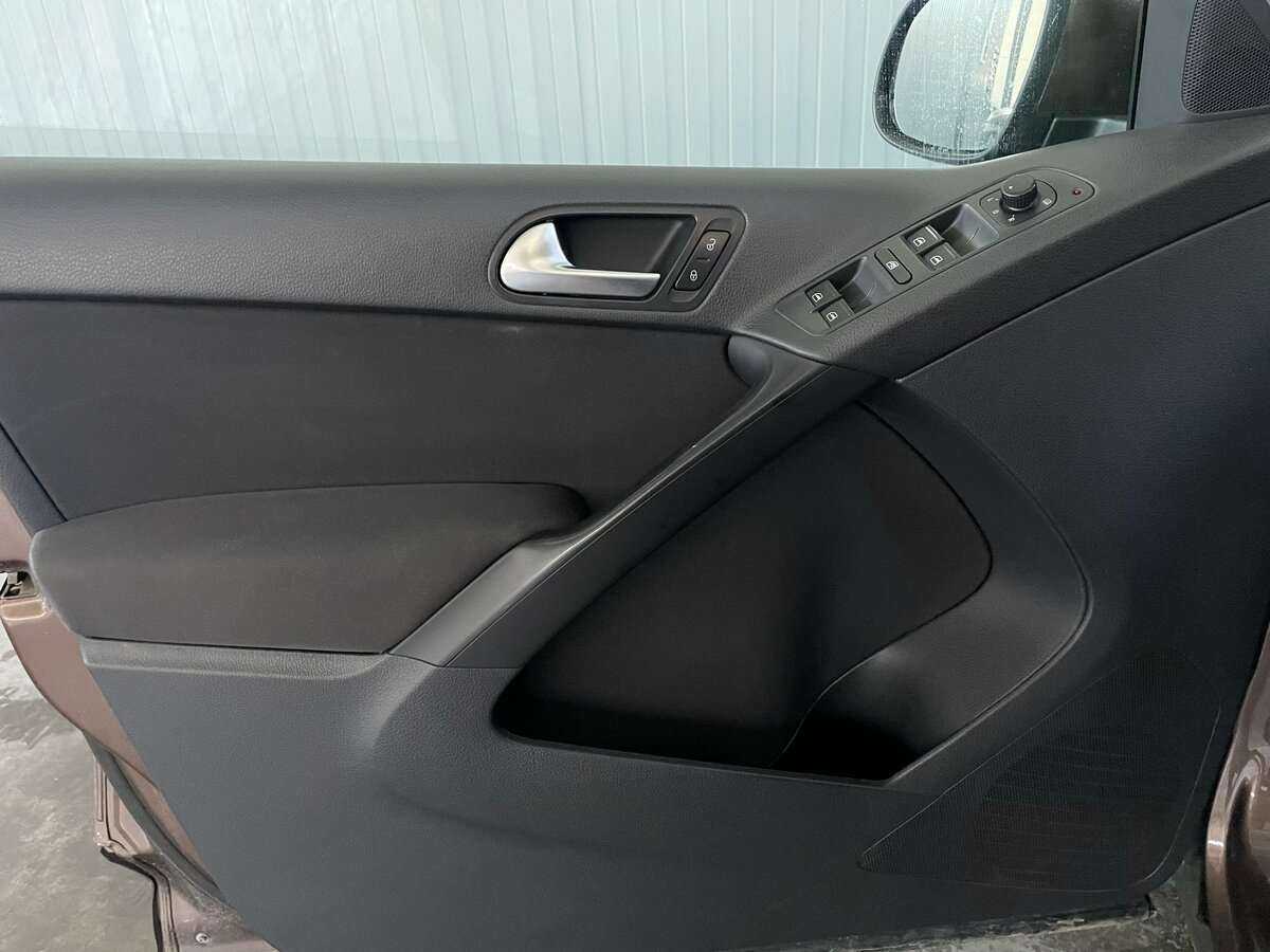 Volkswagen Tiguan, 2014 - Фото №17