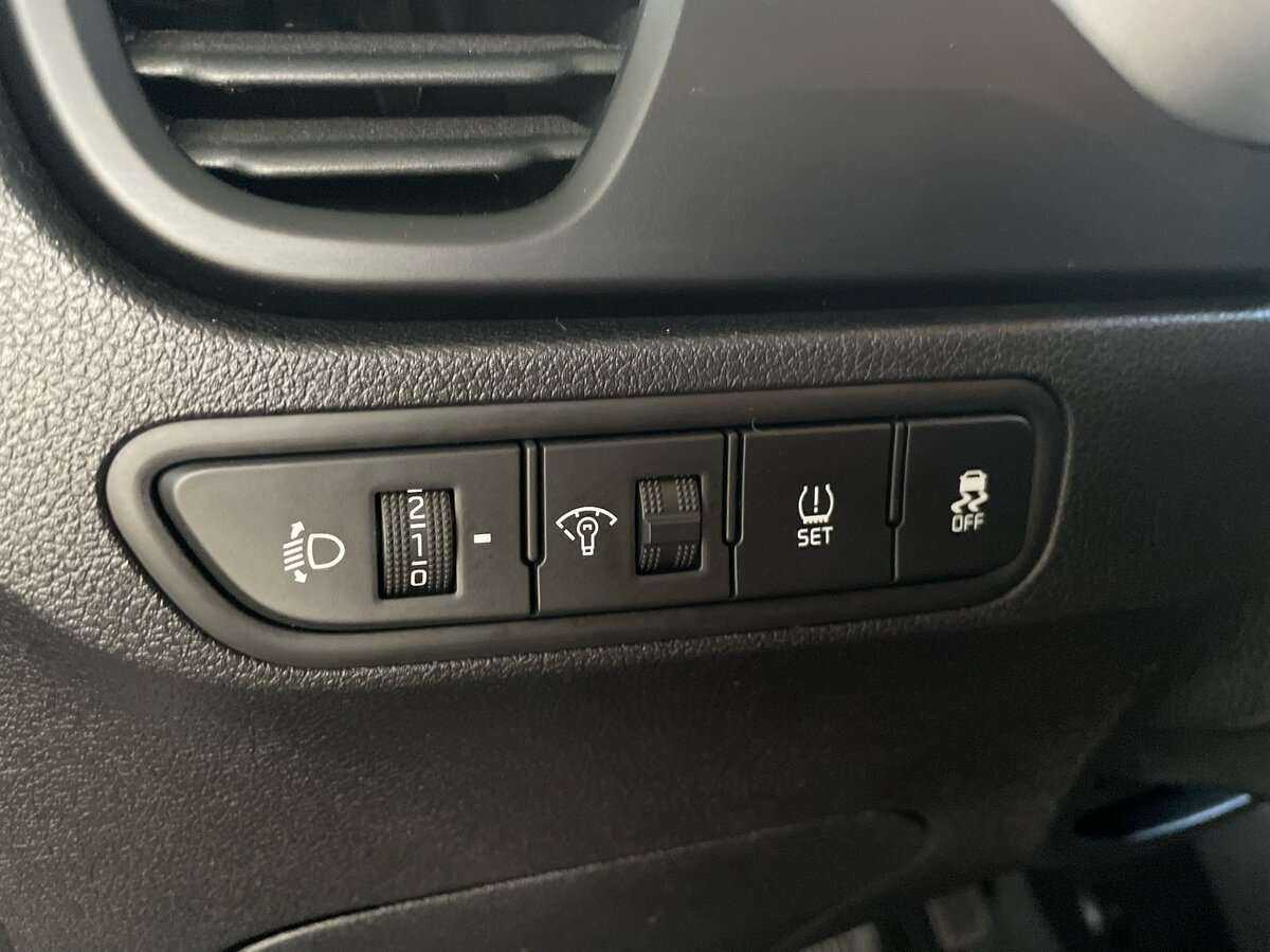 Kia Rio X, 2022 - Фото №13