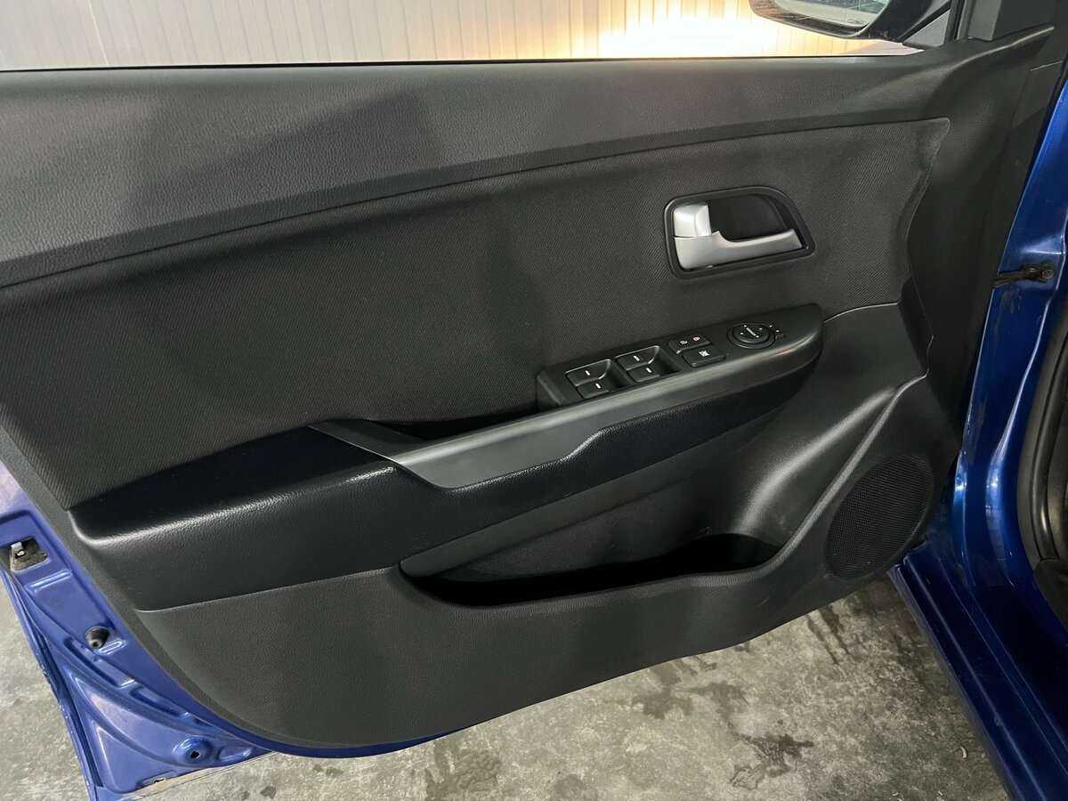 Kia Rio 5-speed, 2013 - Фото №8