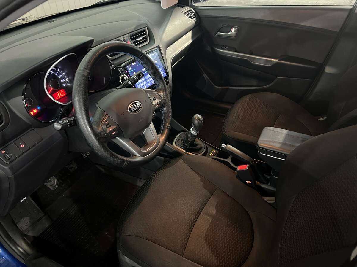Kia Rio 5-speed, 2013 - Фото №9