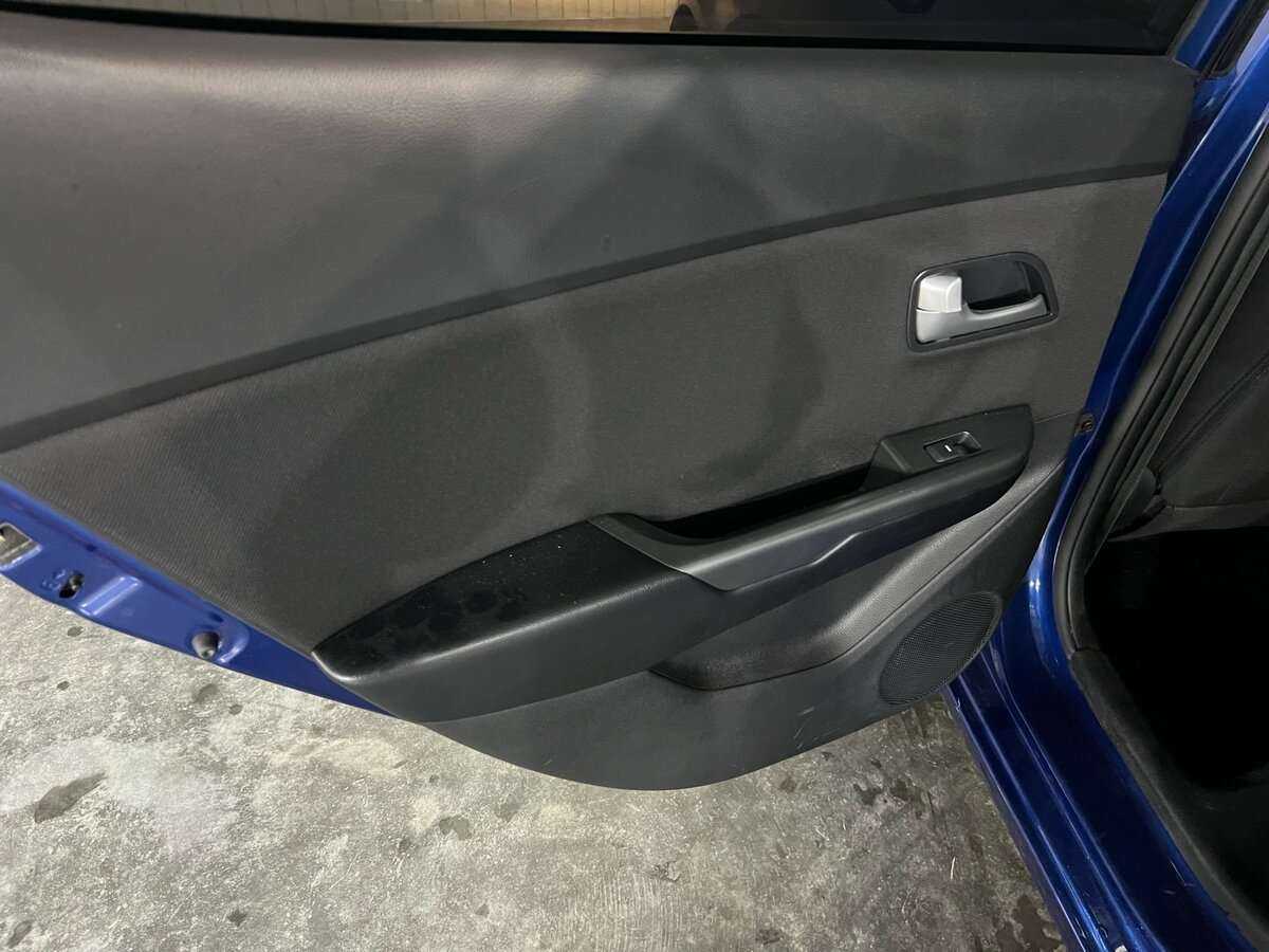 Kia Rio 5-speed, 2013 - Фото №10