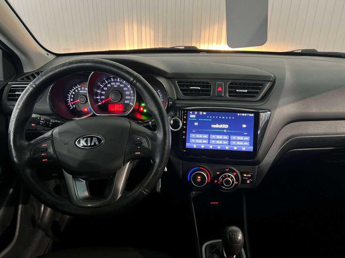 Kia Rio 5-speed, 2013 - Фото №13