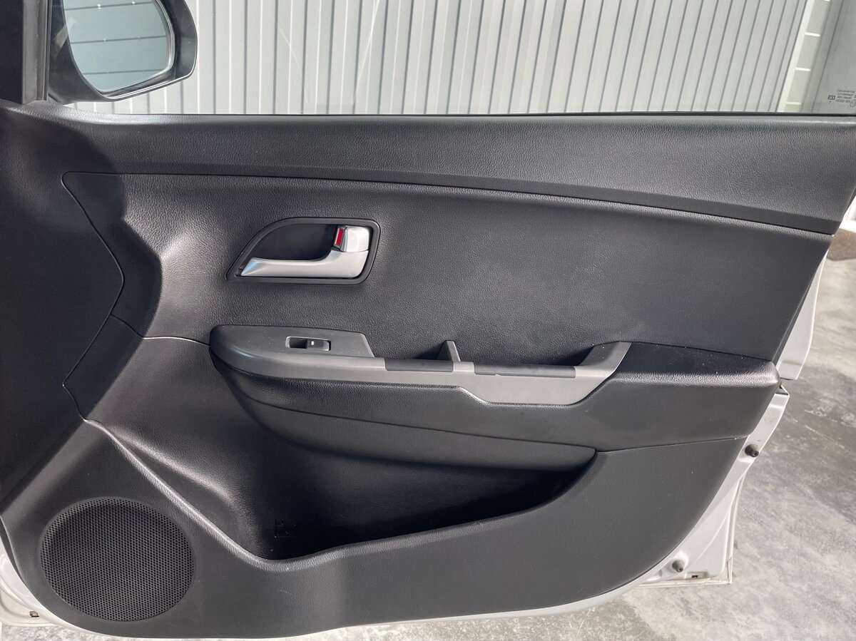 Kia Rio, 2017 - Фото №18