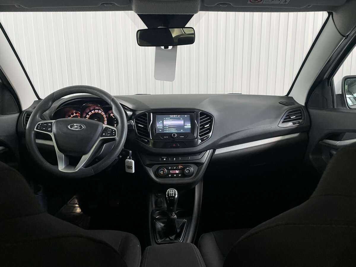 Lada (ВАЗ) Vesta, 2019 - Фото №8