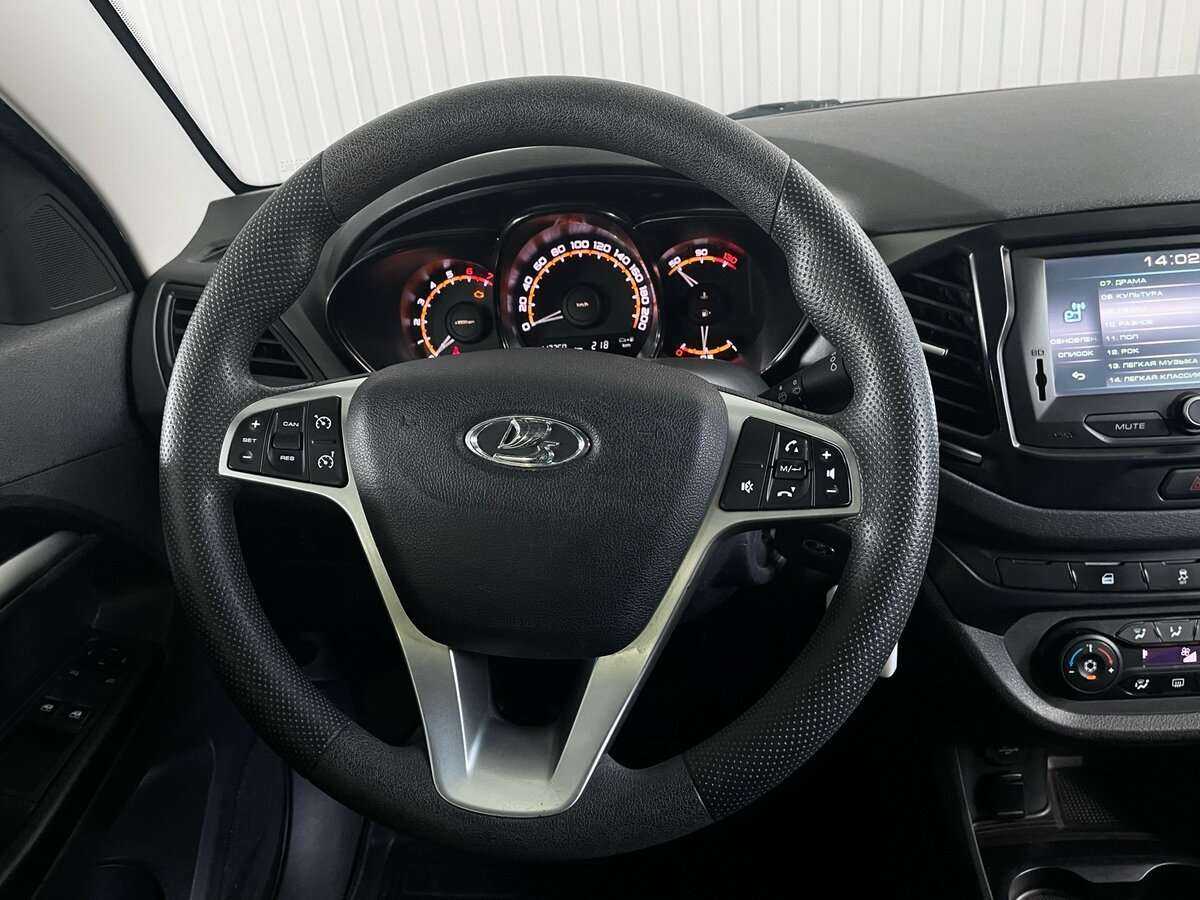 Lada (ВАЗ) Vesta, 2019 - Фото №9