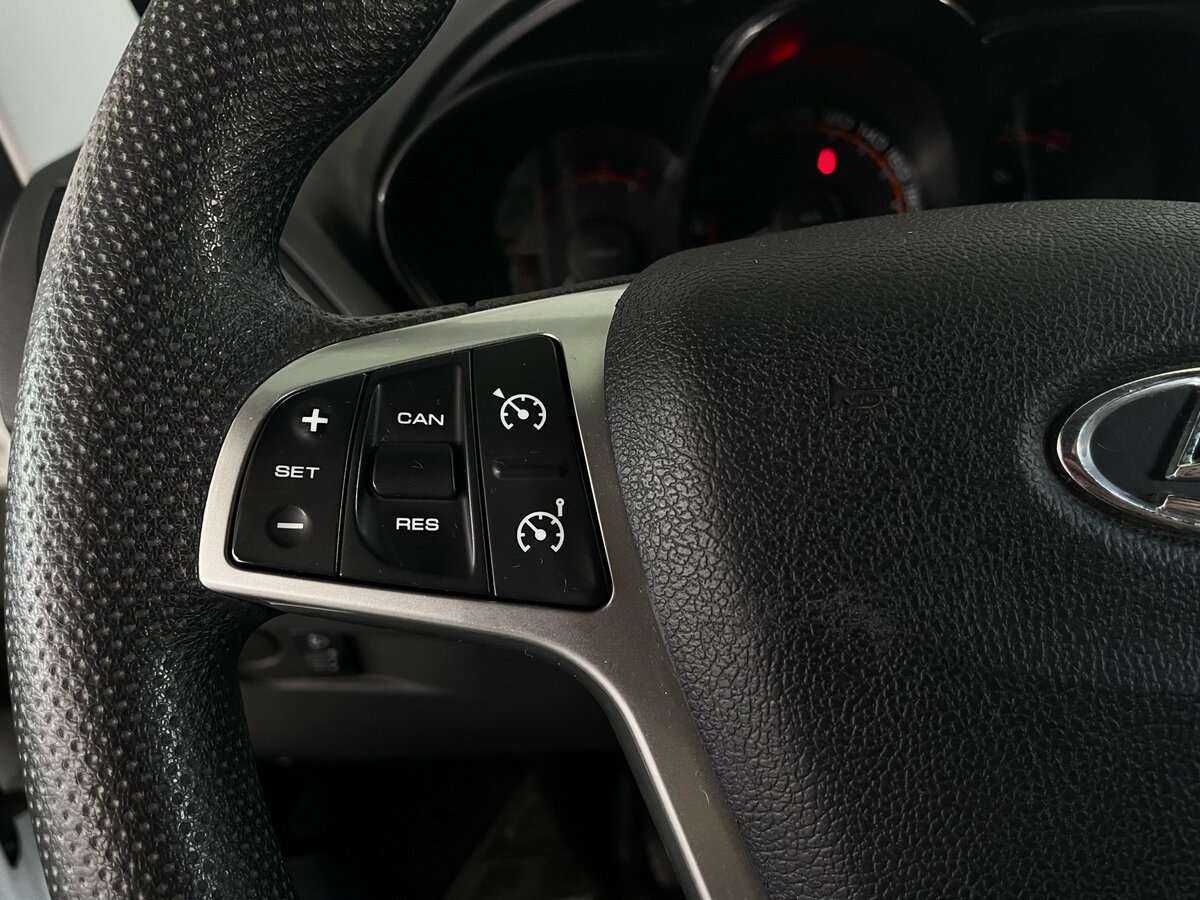 Lada (ВАЗ) Vesta, 2019 - Фото №10