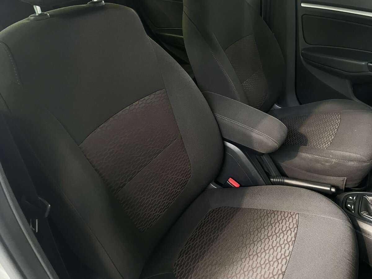 Lada (ВАЗ) Vesta, 2019 - Фото №17