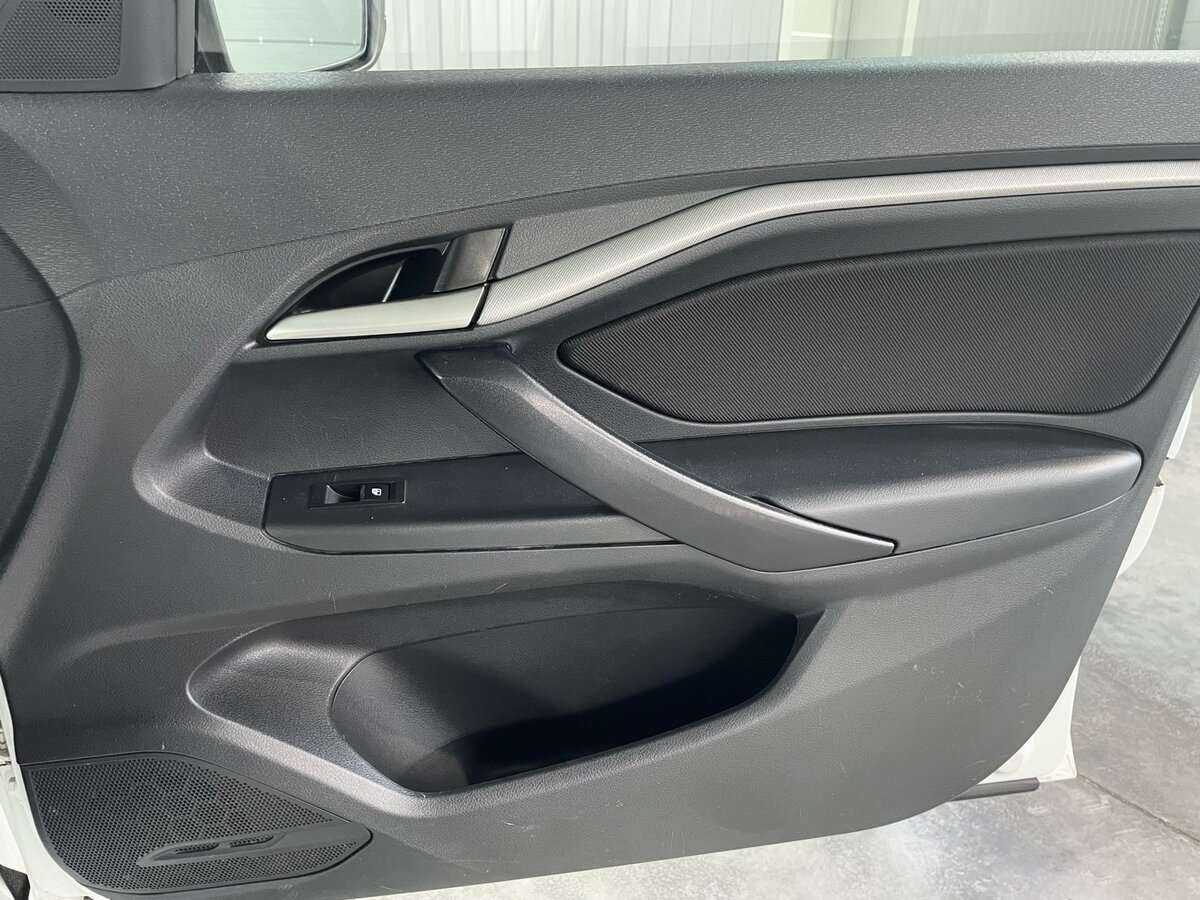 Lada (ВАЗ) Vesta, 2019 - Фото №21