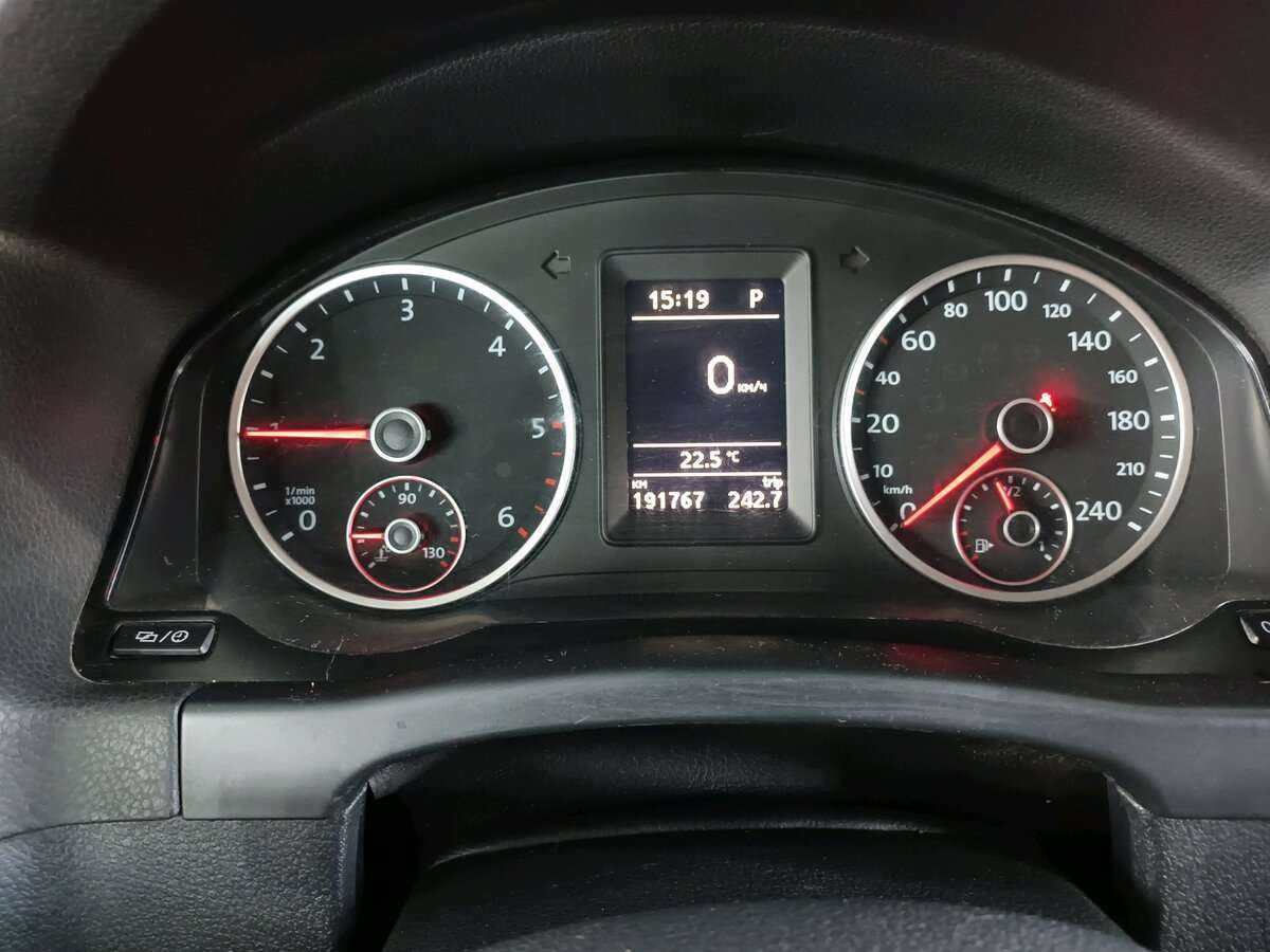 Volkswagen Tiguan, 2013 - Фото №9