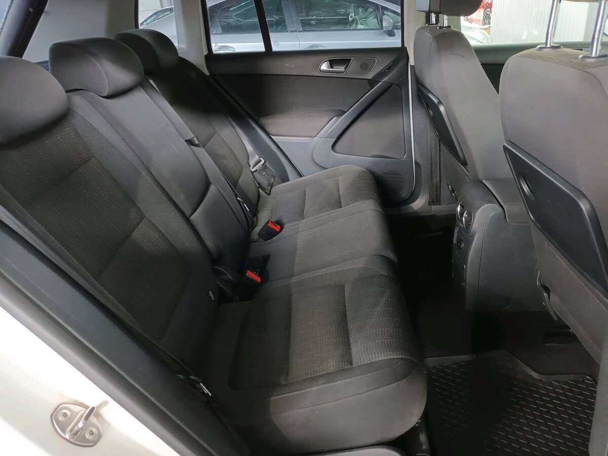 Volkswagen Tiguan, 2013 - Фото №15