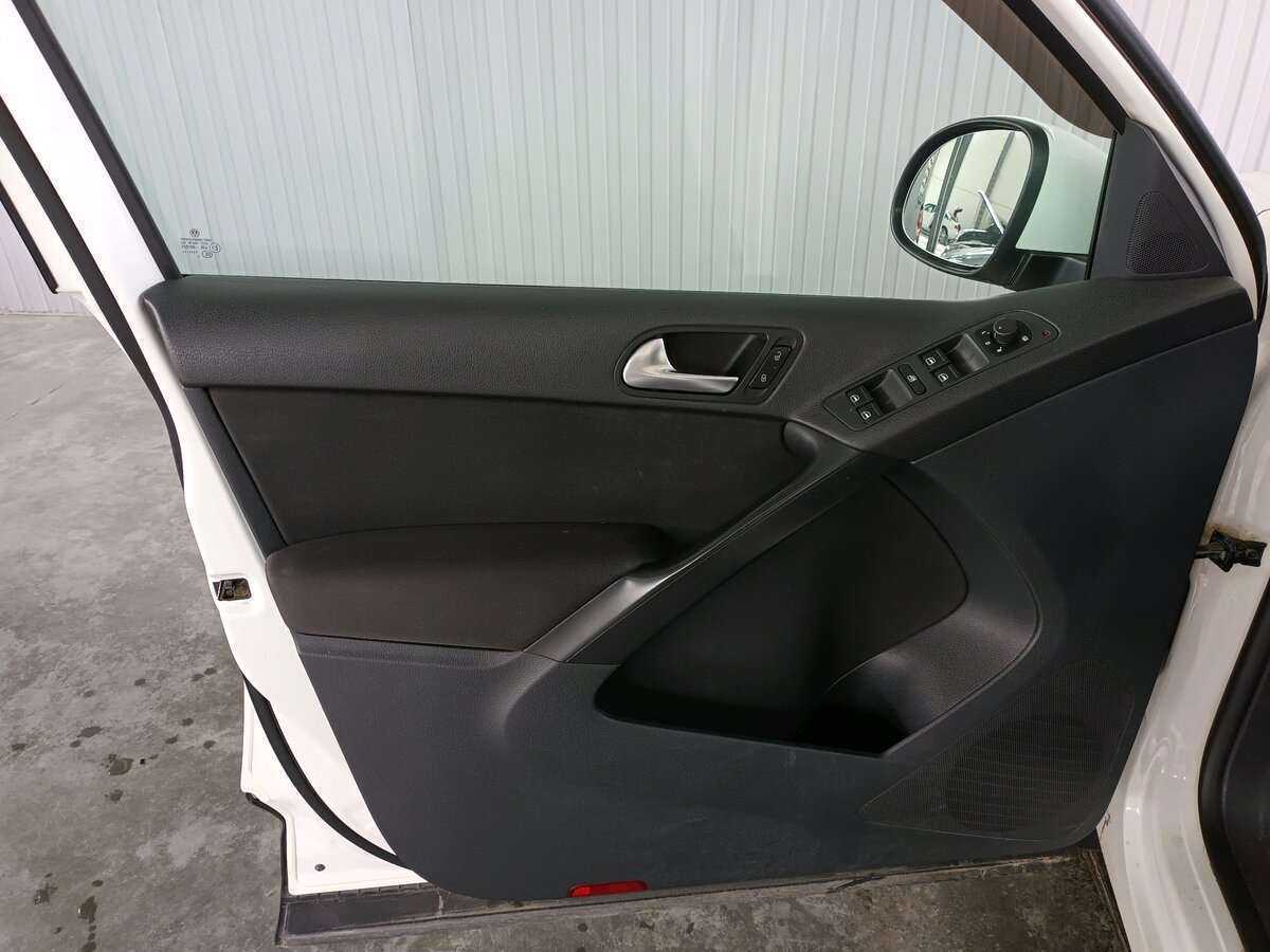 Volkswagen Tiguan, 2013 - Фото №16