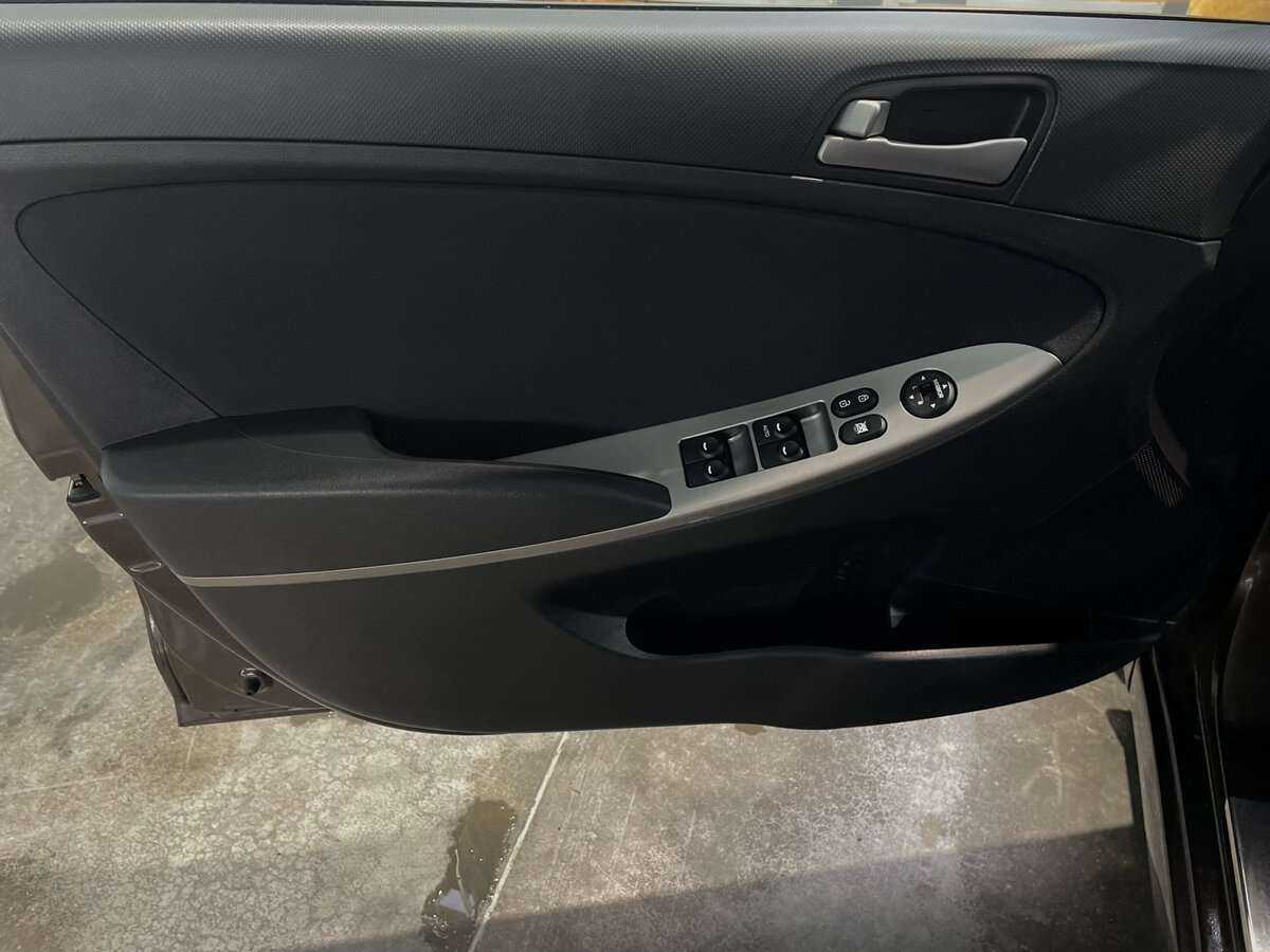 Hyundai Solaris, 2015 - Фото №8