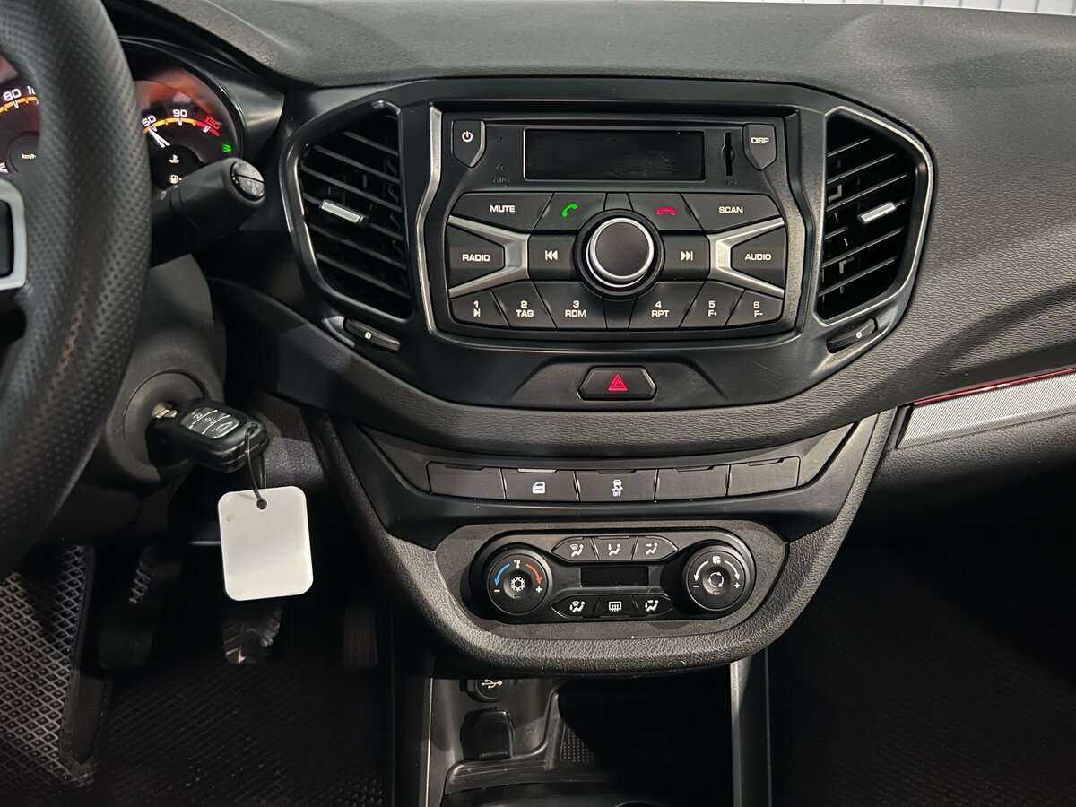 Lada (ВАЗ) Vesta, 2020 - Фото №11