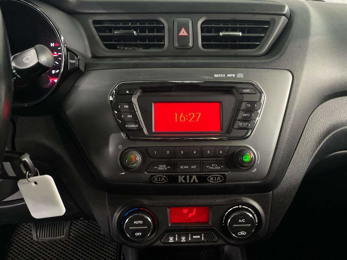 Kia Rio 4-speed, 2014 - Фото №11