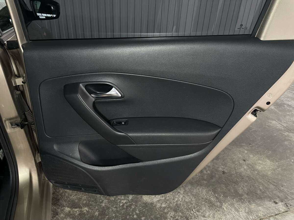 Volkswagen Polo, 2016 - Фото №18