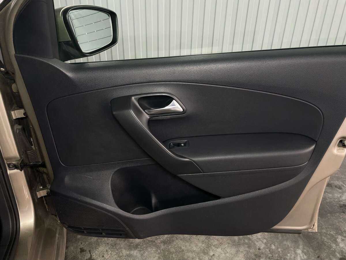 Volkswagen Polo, 2016 - Фото №19