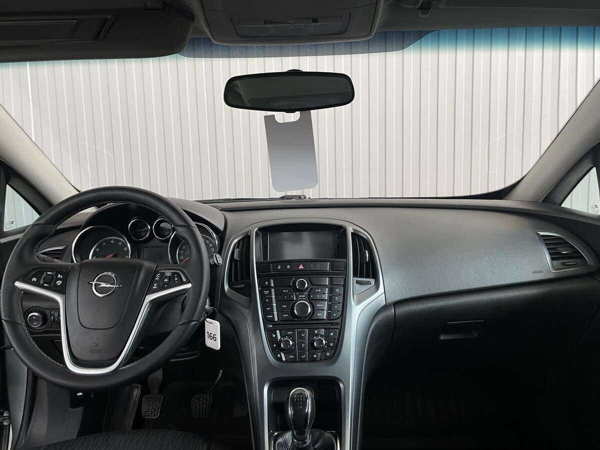 Opel Astra GTC, 2012 - Фото №6