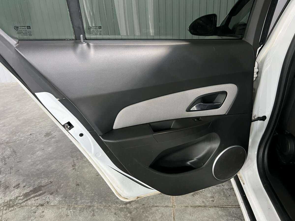 Chevrolet Cruze, 2013 - Фото №15