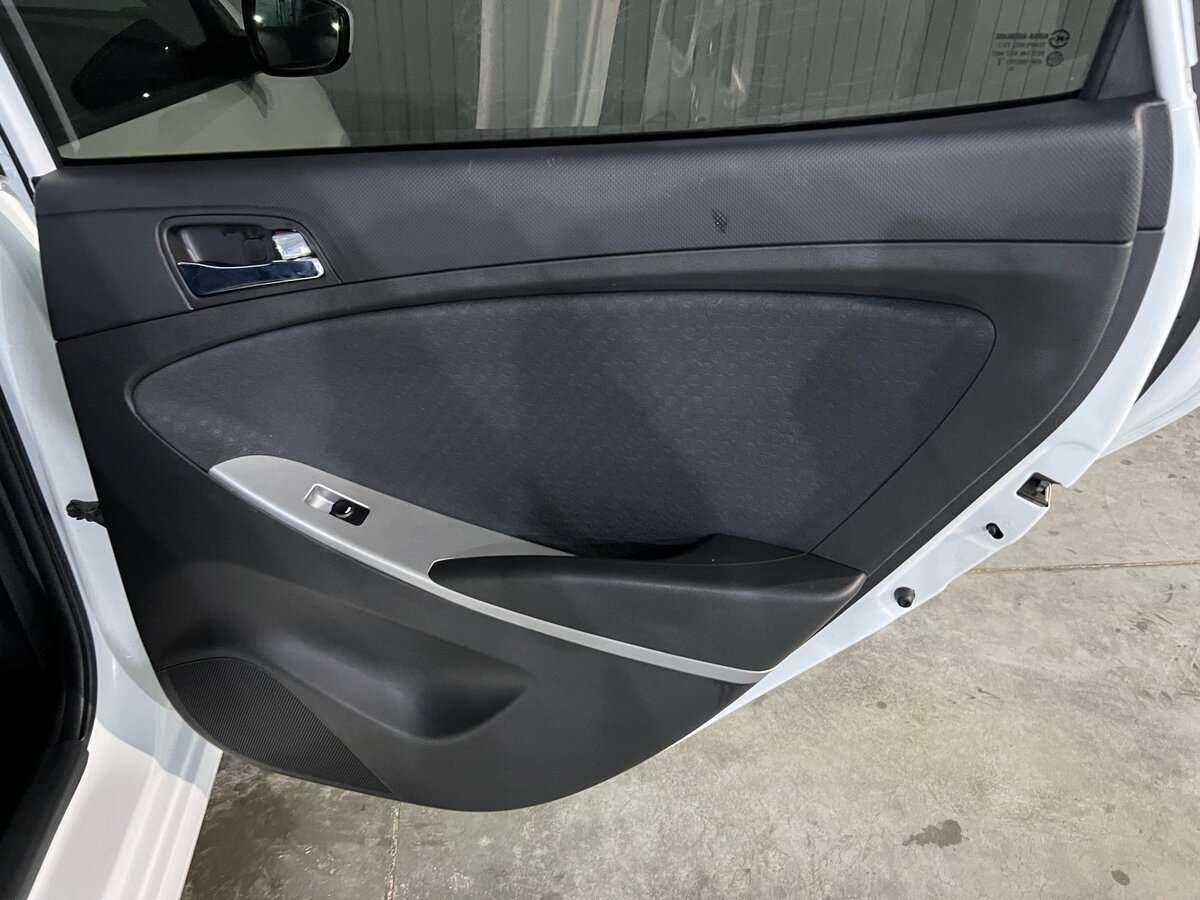 Hyundai Solaris, 2014 - Фото №15