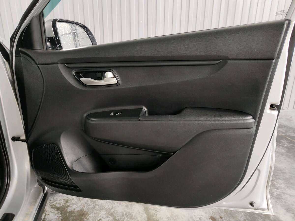 Kia Rio X-Line, 2019 - Фото №15