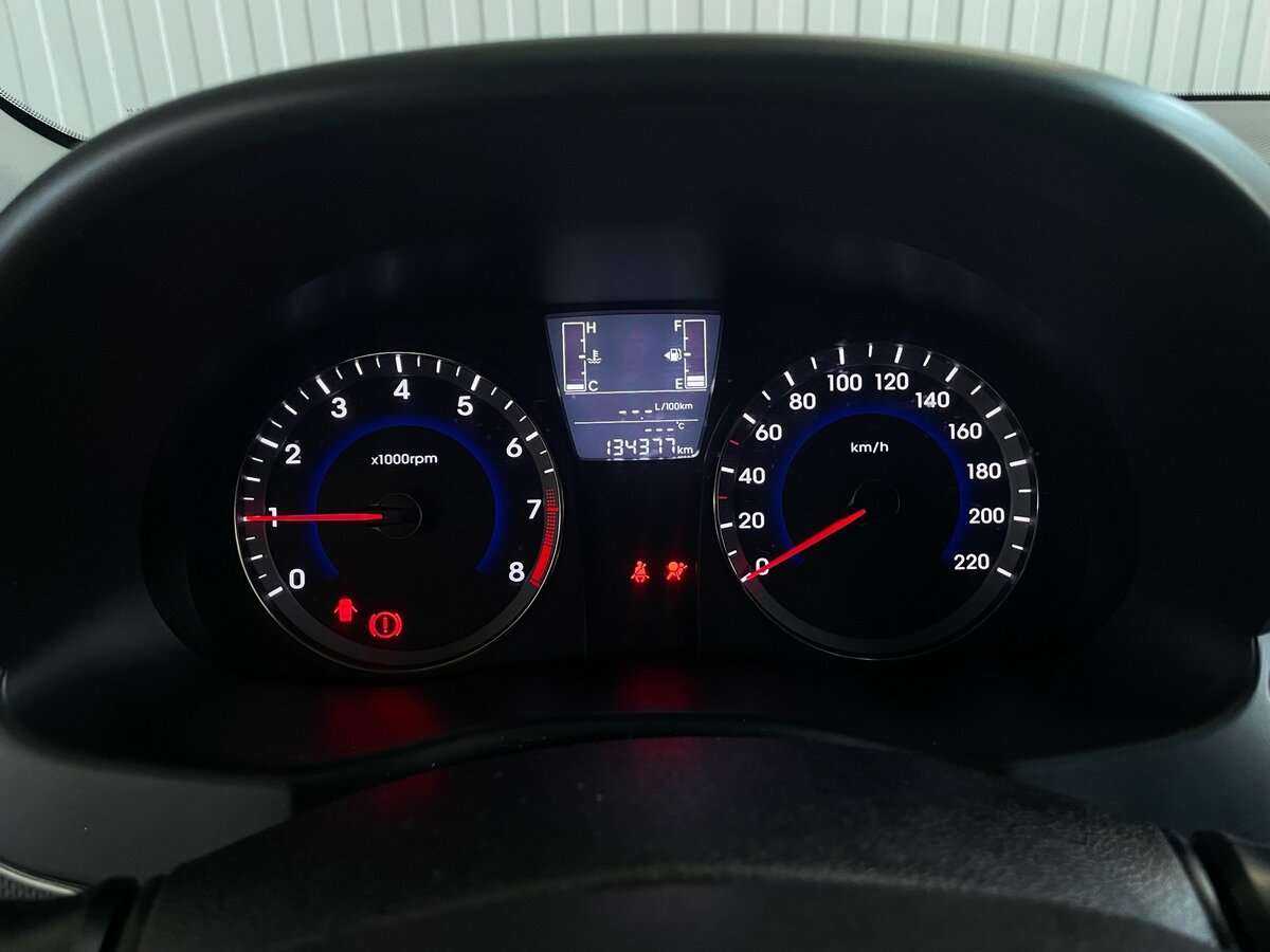 Hyundai Solaris, 2014 - Фото №12