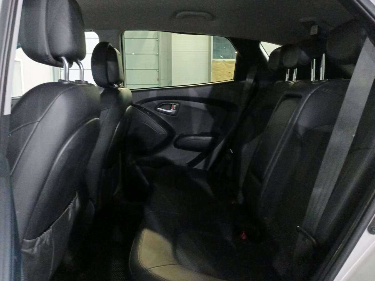 Hyundai ix35, 2012 - Фото №9