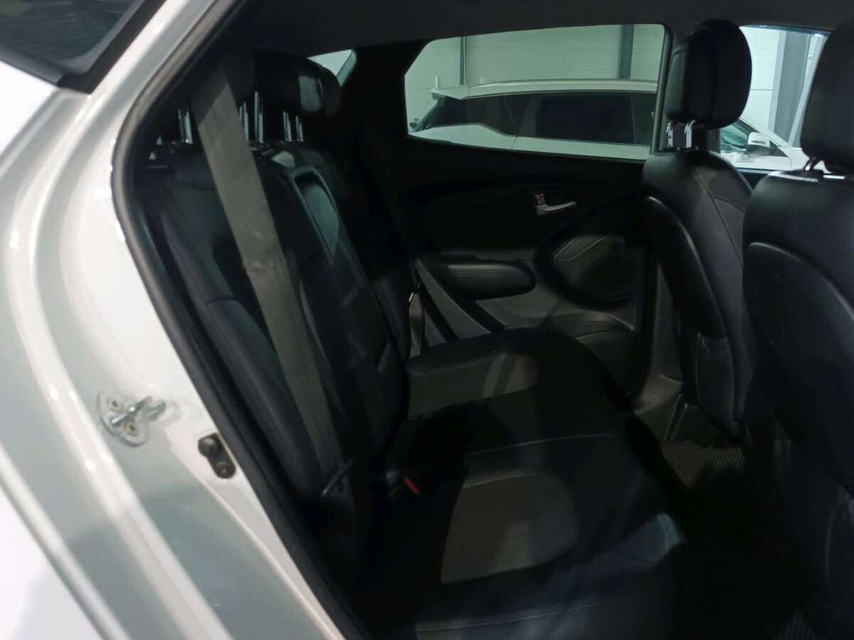 Hyundai ix35, 2012 - Фото №11