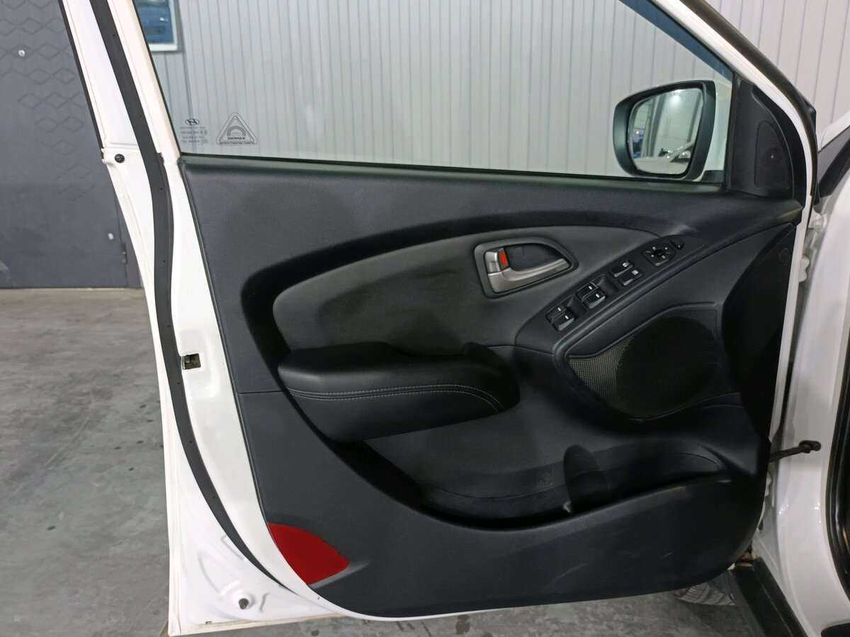 Hyundai ix35, 2012 - Фото №15