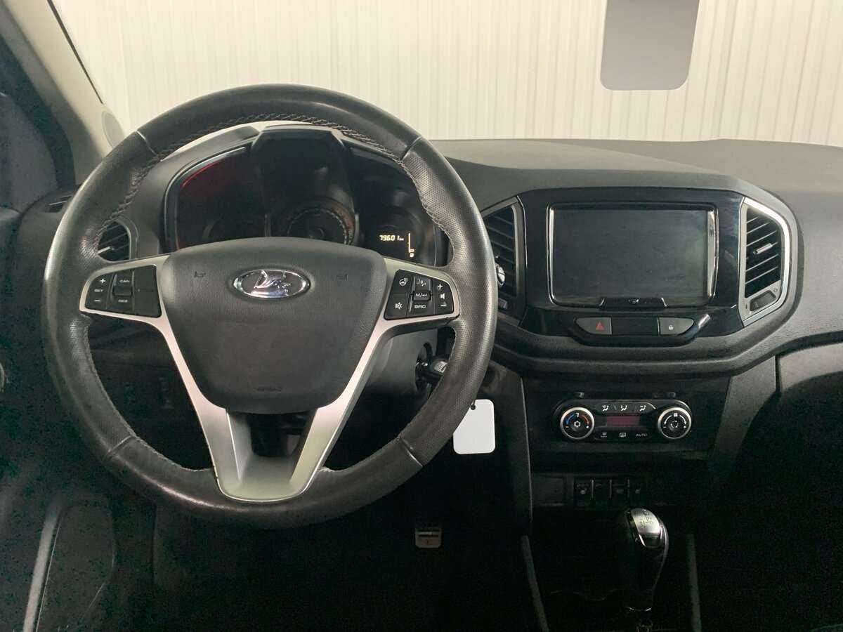 Lada (ВАЗ) XRAY Cross, 2020 - Фото №9