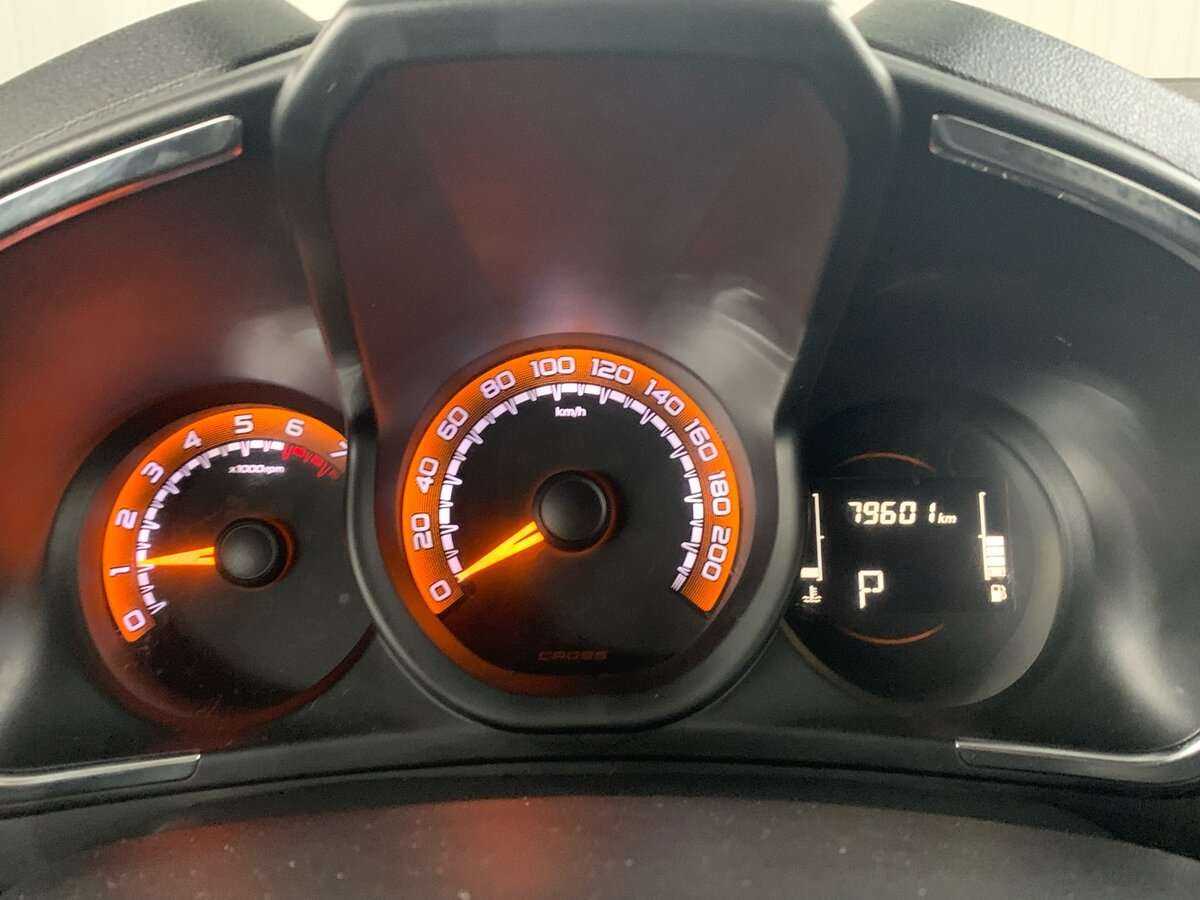 Lada (ВАЗ) XRAY Cross, 2020 - Фото №15