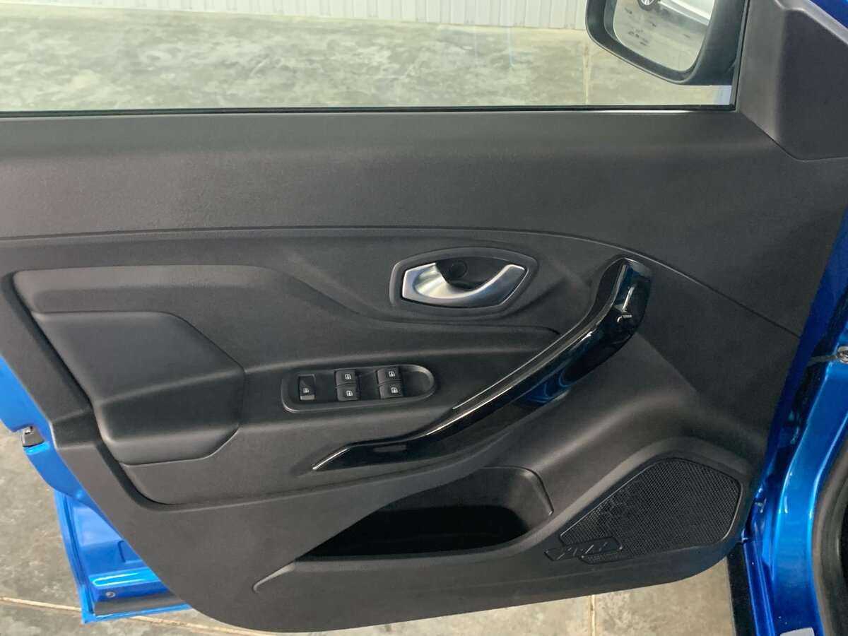 Lada (ВАЗ) XRAY Cross, 2020 - Фото №18