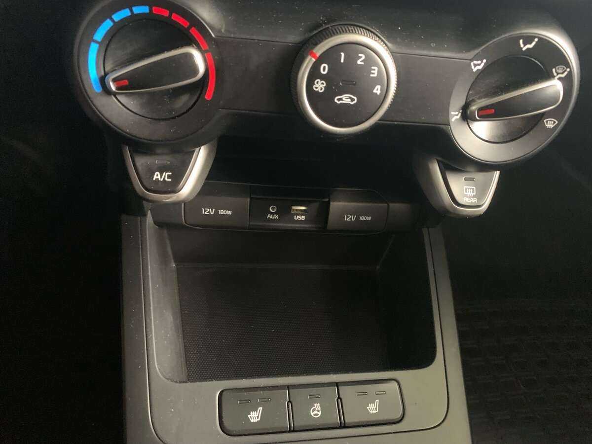 Kia Rio X-Line, 2019 - Фото №16