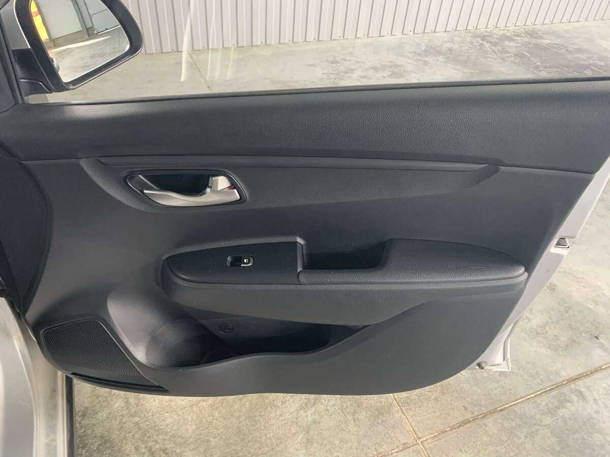 Kia Rio X-Line, 2019 - Фото №19