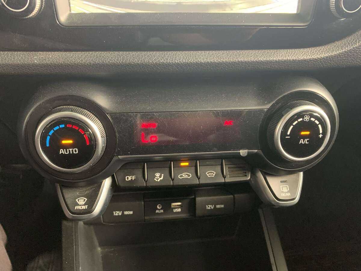 Kia Rio X-Line, 2018 - Фото №15