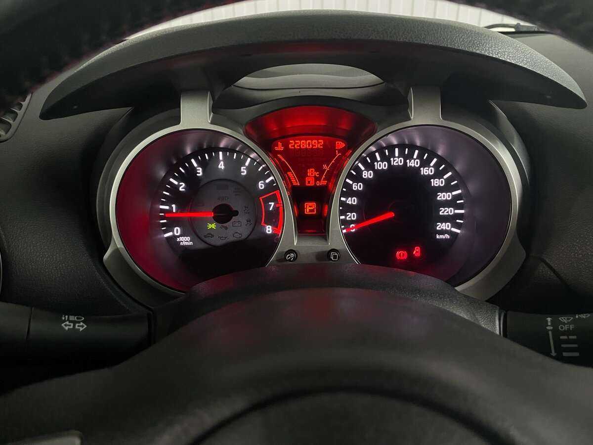 Nissan Juke, 2012 - Фото №10