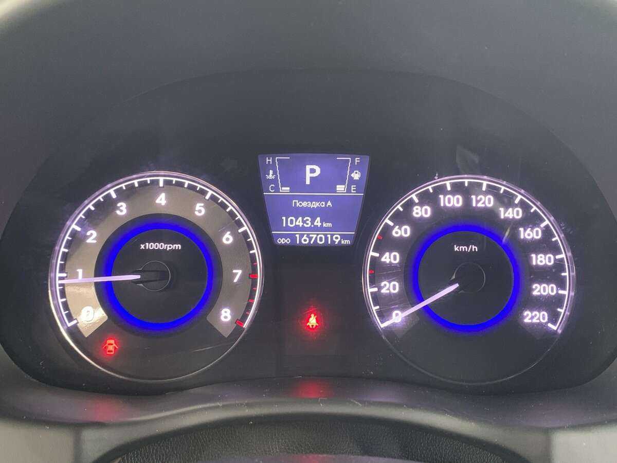 Hyundai Solaris, 2012 - Фото №13