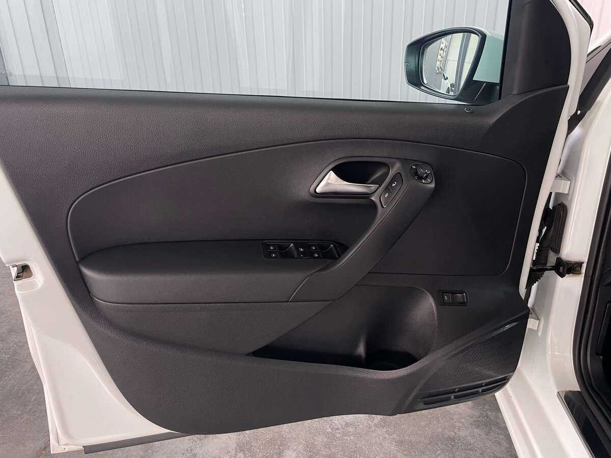 Volkswagen Polo, 2018 - Фото №8