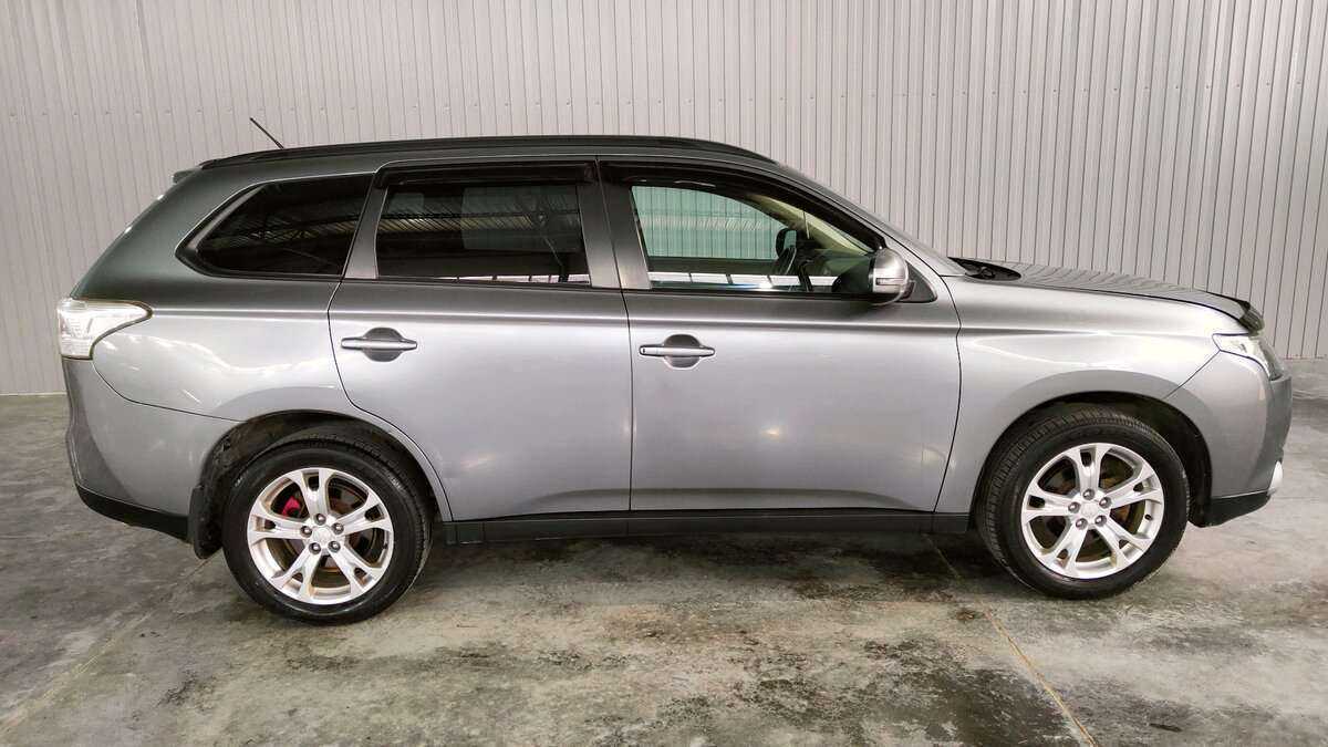 Mitsubishi Outlander, 2012 - Фото №3