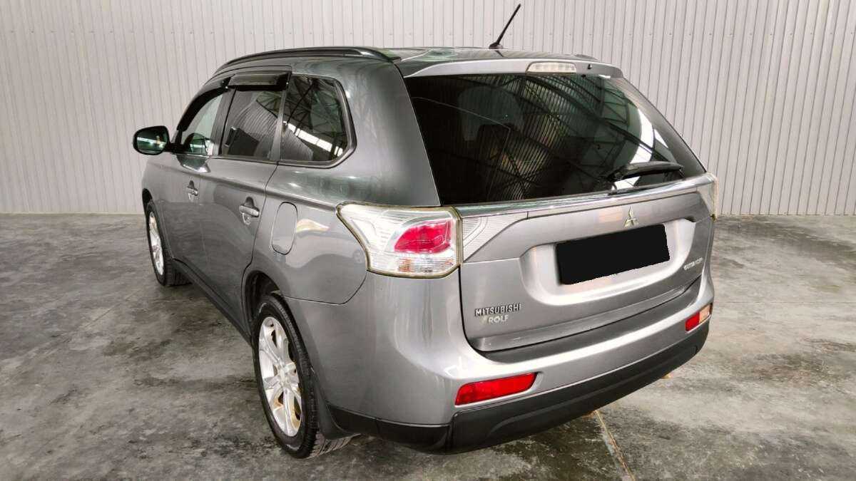 Mitsubishi Outlander, 2012 - Фото №6