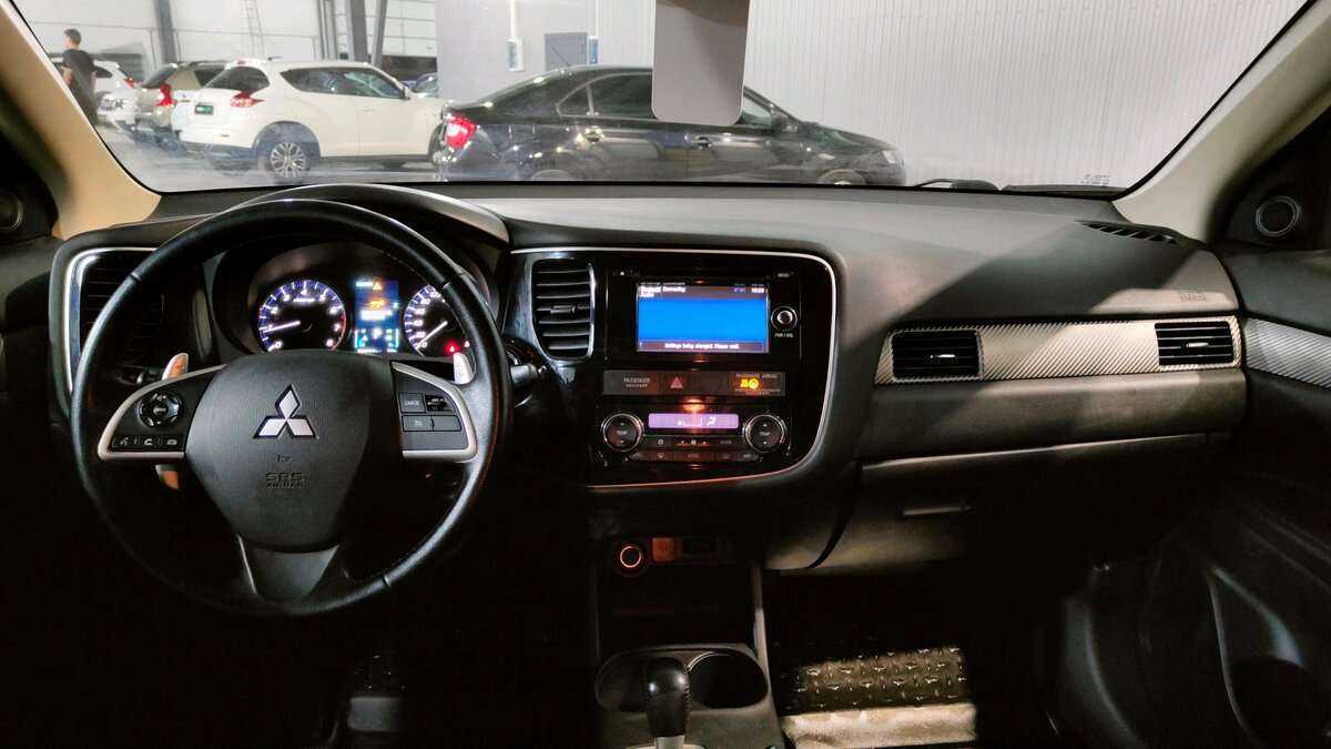 Mitsubishi Outlander, 2012 - Фото №8