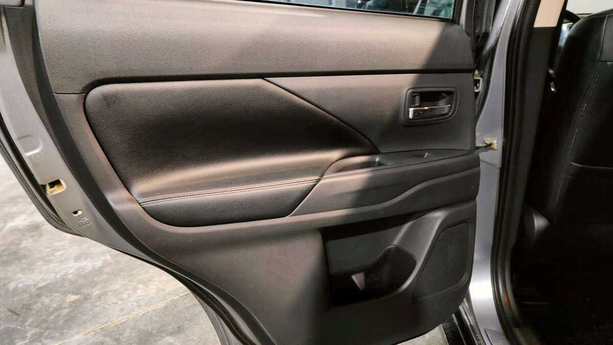 Mitsubishi Outlander, 2012 - Фото №14