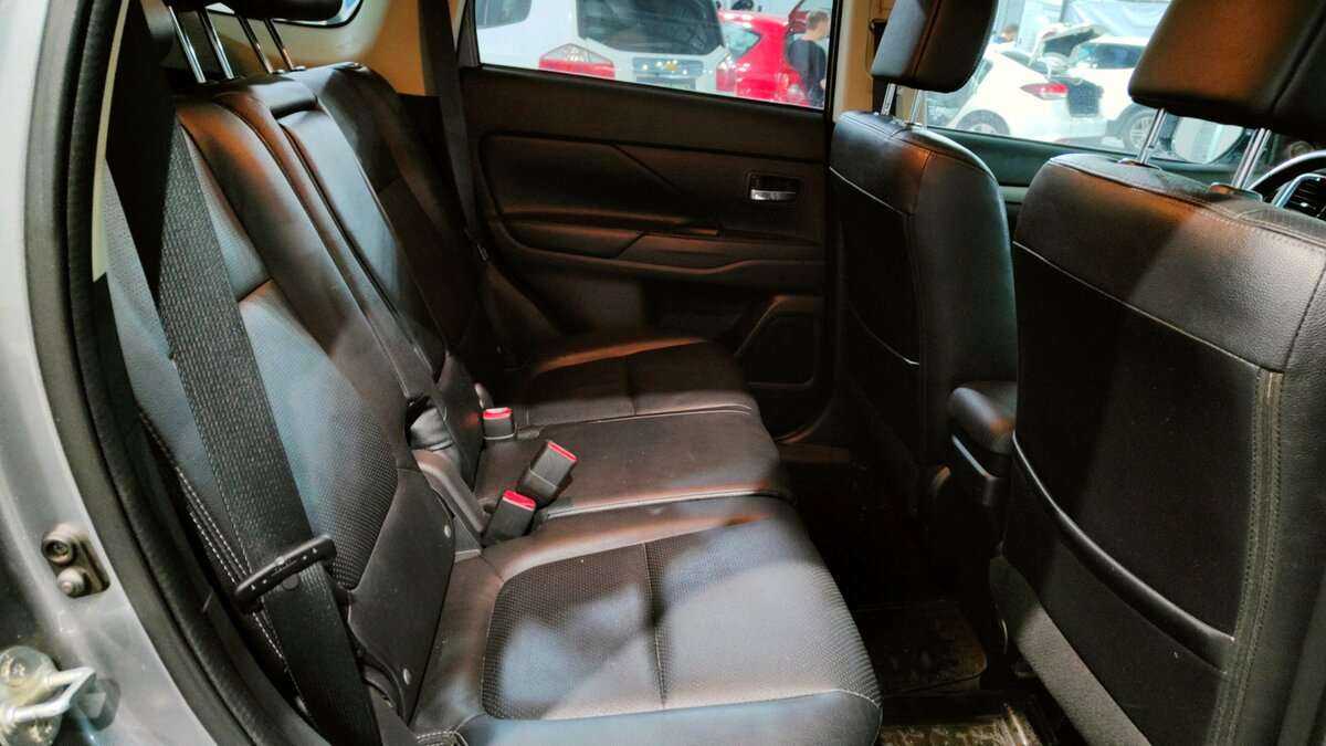 Mitsubishi Outlander, 2012 - Фото №17