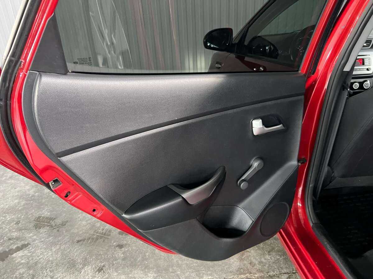 Kia Rio, 2015 - Фото №15