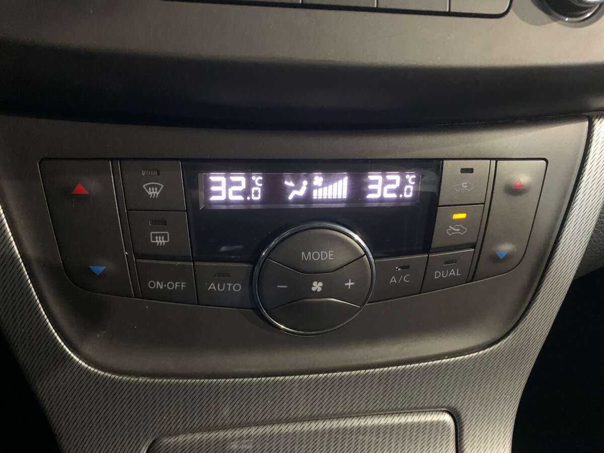 Nissan Tiida, 2015 - Фото №13