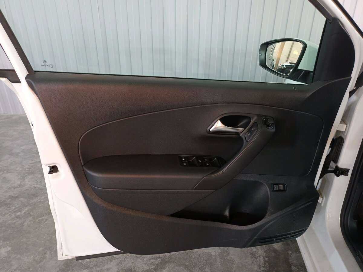Volkswagen Polo, 2019 - Фото №18