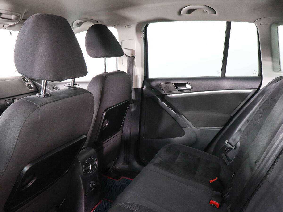 Volkswagen Tiguan, 2012 - Фото №11